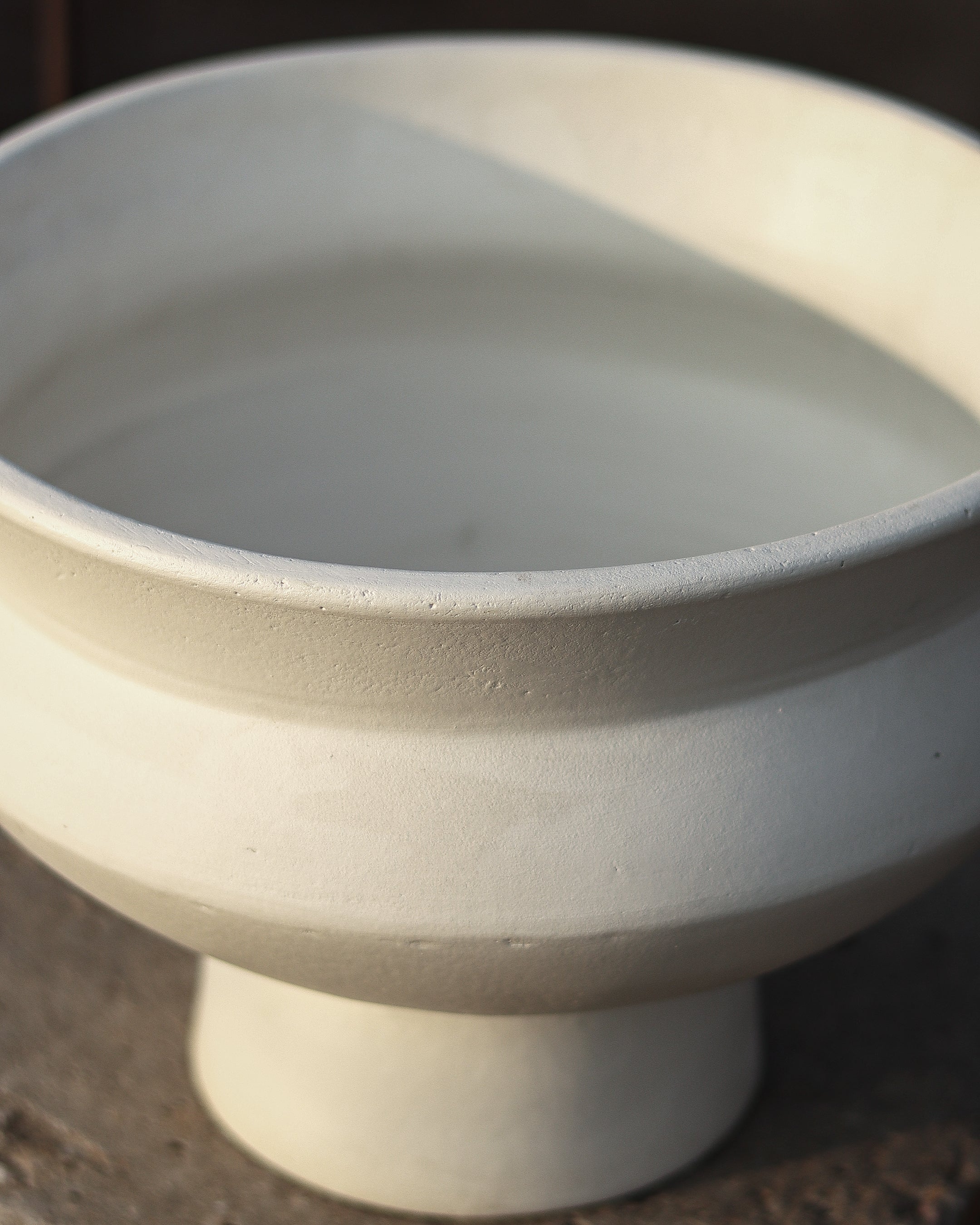 PLINTH - Terra White Terracotta Vase