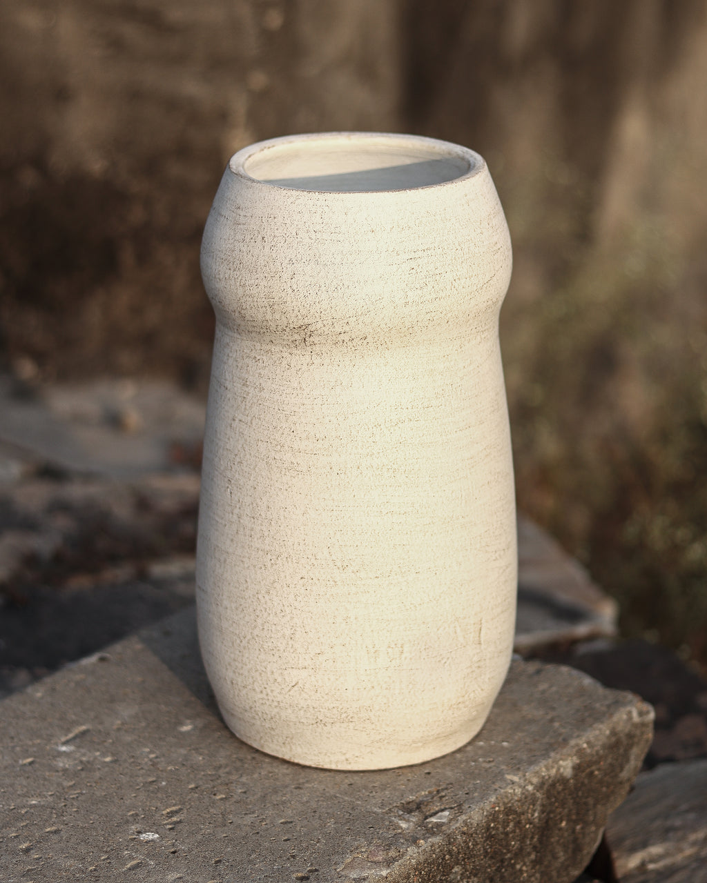 COLUMN - Terra White Terracotta Vase
