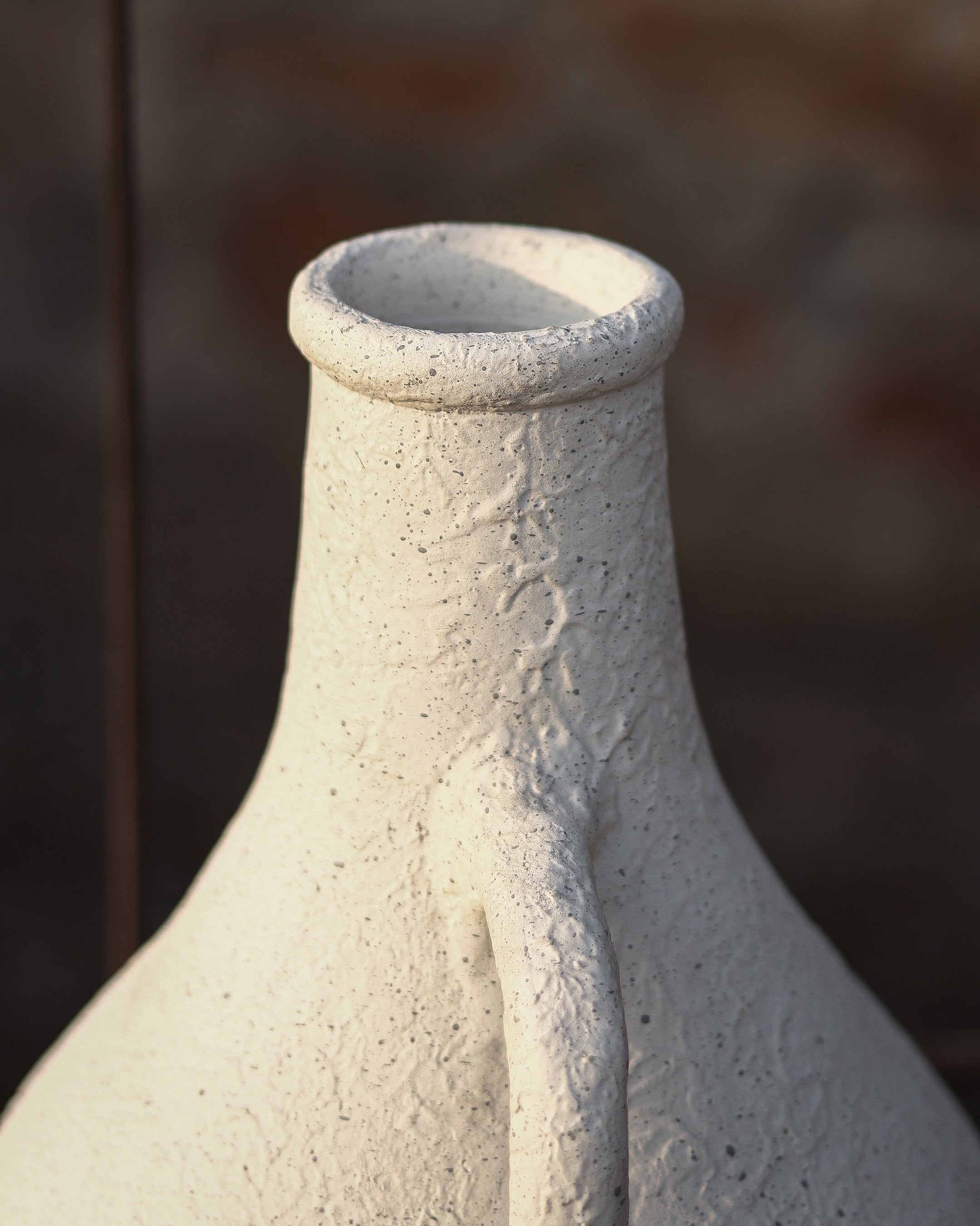 VINTAGE - Terra White Terracotta Vase