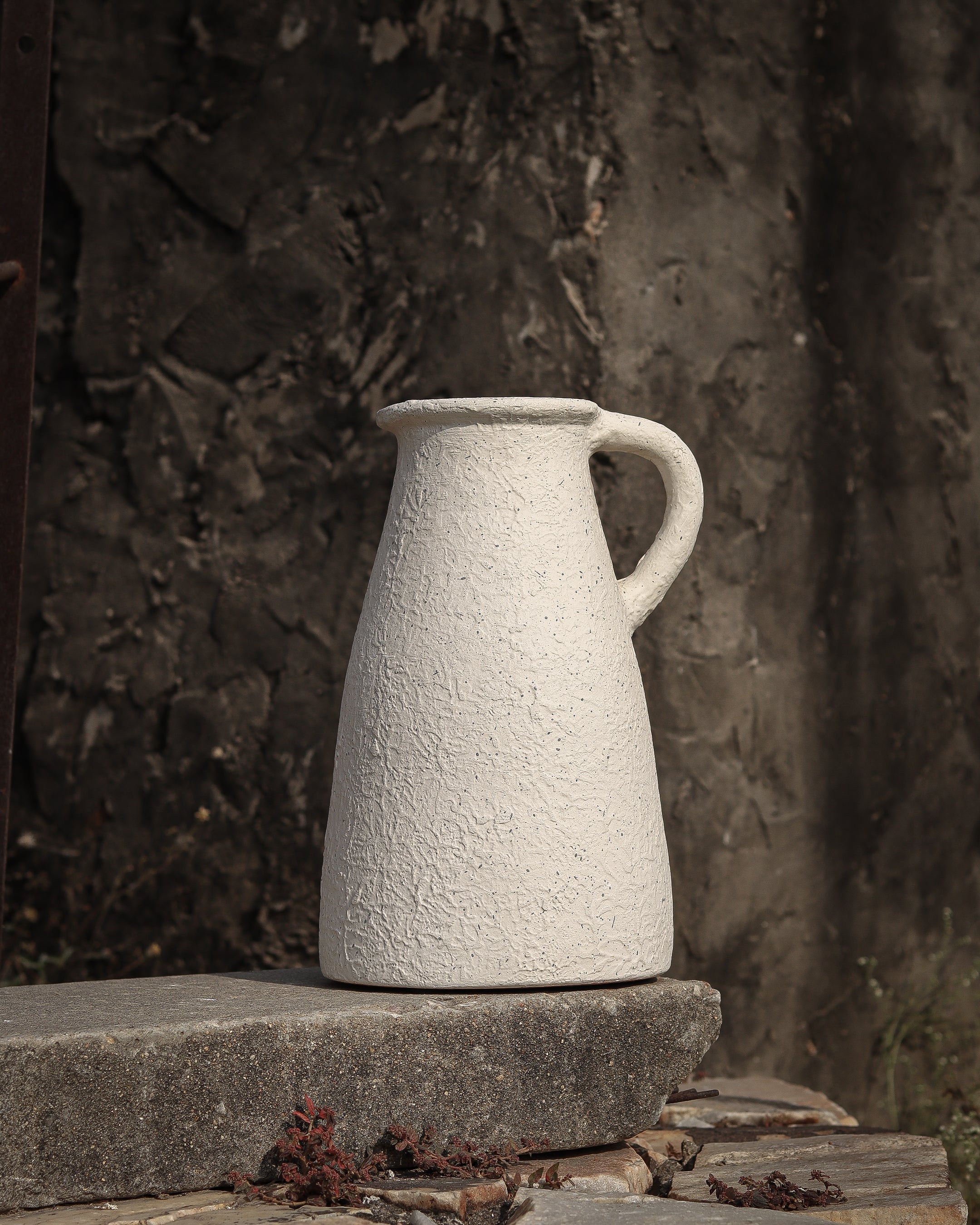 POUR - Terra White Terracotta Vase